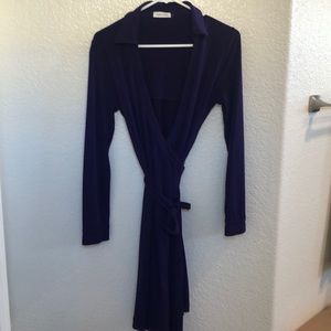 Wrap dress dress. Very chic.